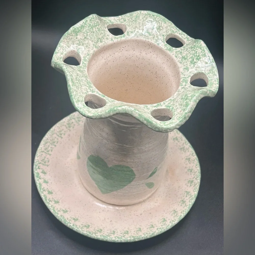 Stoneware Pottery Green Heart Toothbrush Holder
